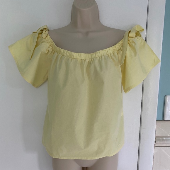 Lucky Brand Tops - ‼️ DISAPPEARING SOON ‼️ NWOT Lucky Brand Off-the-Shoulder Soft Yellow Top